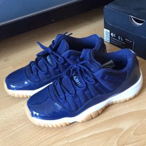 Nike air Jordan 11s low